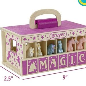 Unicorn Magic Wooden Carry Stable Playset with 6 Unicorns